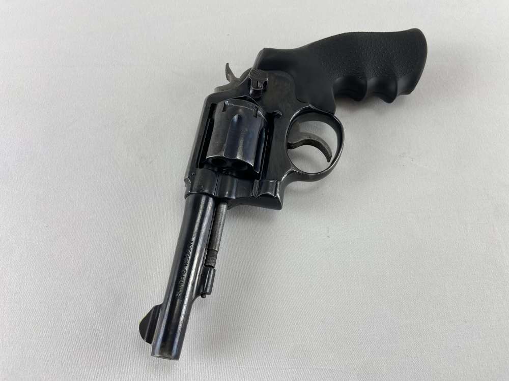 Smith & Wesson Model 10-5 Revolver 4" rubber grips - Used-img-6