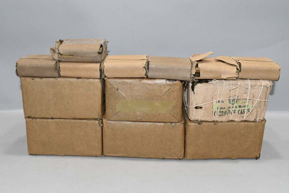Approx 680 Pcs +/- Vintage Primed Eley 500 Express 3" Rifle Brass READ-img-6