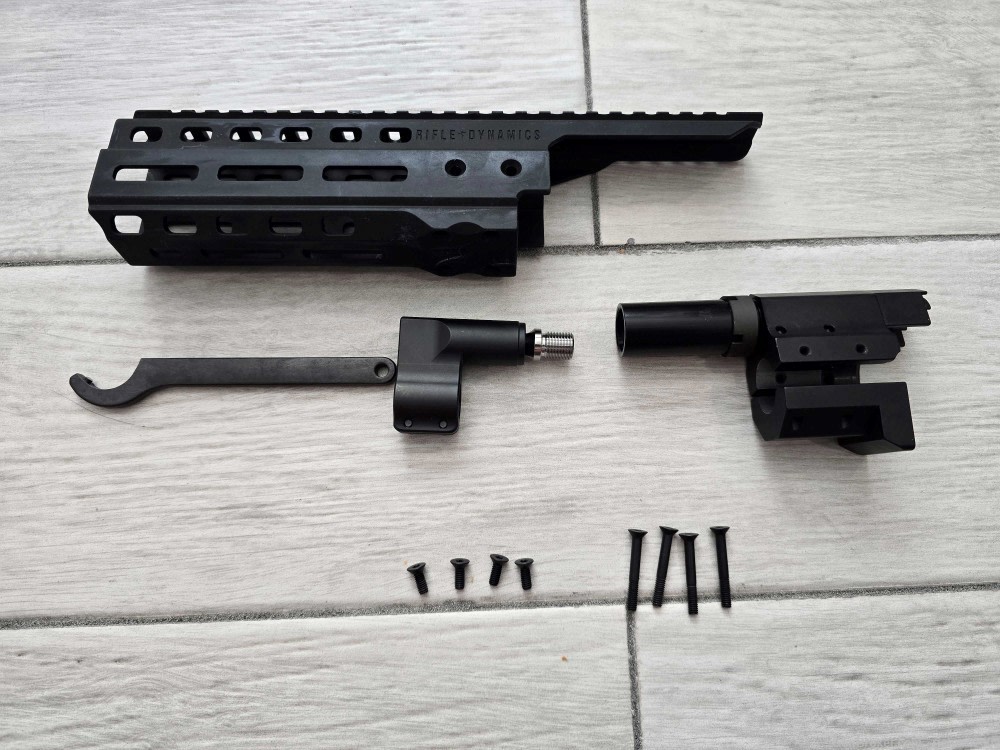Rifle Dynamics Quickhatch Handguard Kit (AK 47)-img-0