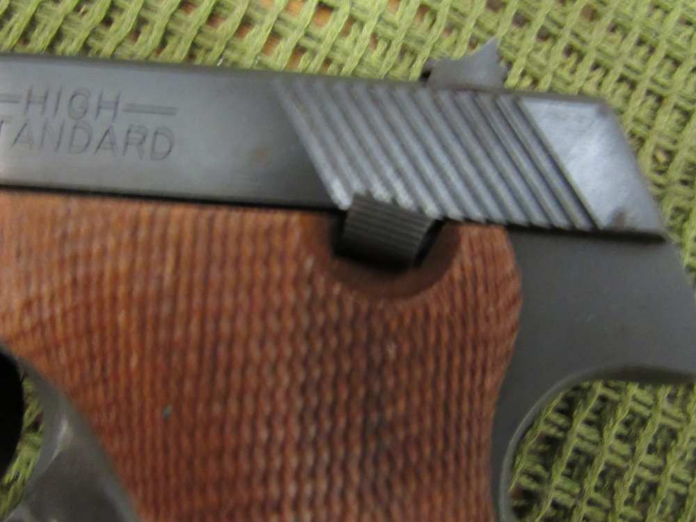 High Standard Sport King M a classic American-made .22 LR semi-auto.-img-2