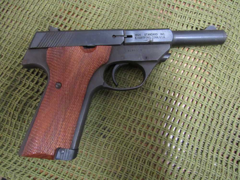 High Standard Sport King M a classic American-made .22 LR semi-auto.-img-5