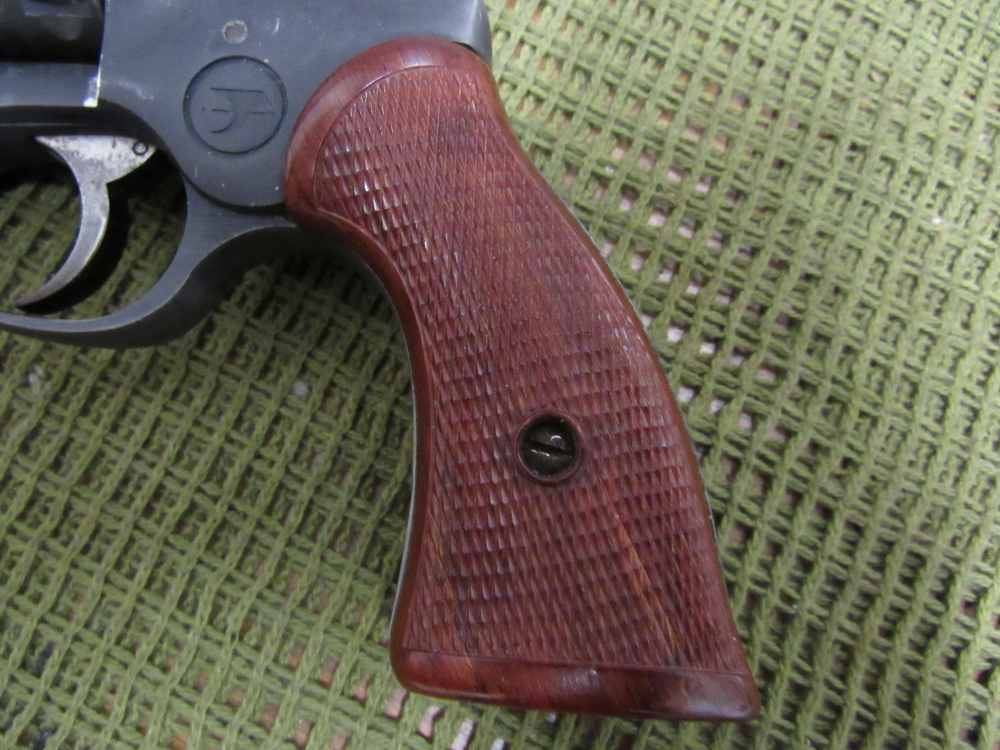 High Hi-Standard Sentinel Deluxe .22 LR Revolver,  Model R-107, 1970s -img-9