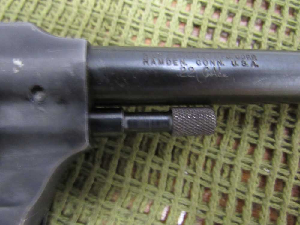 High Hi-Standard Sentinel Deluxe .22 LR Revolver,  Model R-107, 1970s -img-7