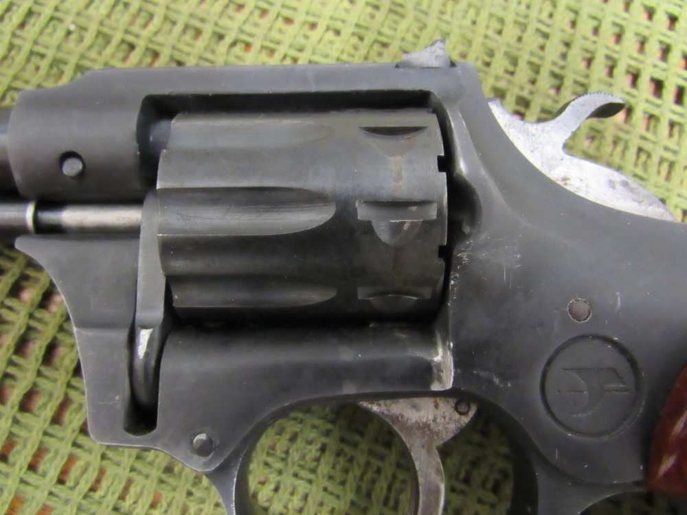 High Hi-Standard Sentinel Deluxe .22 LR Revolver,  Model R-107, 1970s -img-11