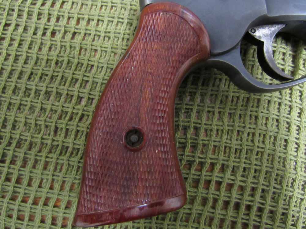 High Hi-Standard Sentinel Deluxe .22 LR Revolver,  Model R-107, 1970s -img-2