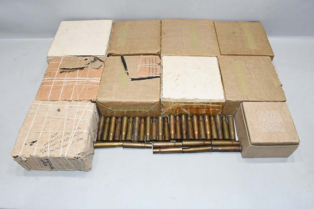 Large Lot Approx 950 Pieces Vintage  577/500 No 2 Express Primed Brass READ-img-1
