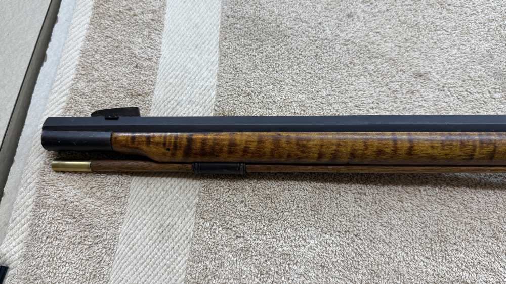 J Garner Custom Lancaster Flintlock rifle 40 cal Tennesse Valley manuf.-img-6