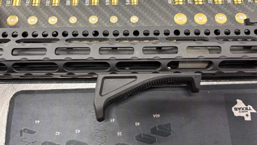 Bravo company MFG BCM4/Midwest ind upper 5.56/.223 16” rifle -img-25
