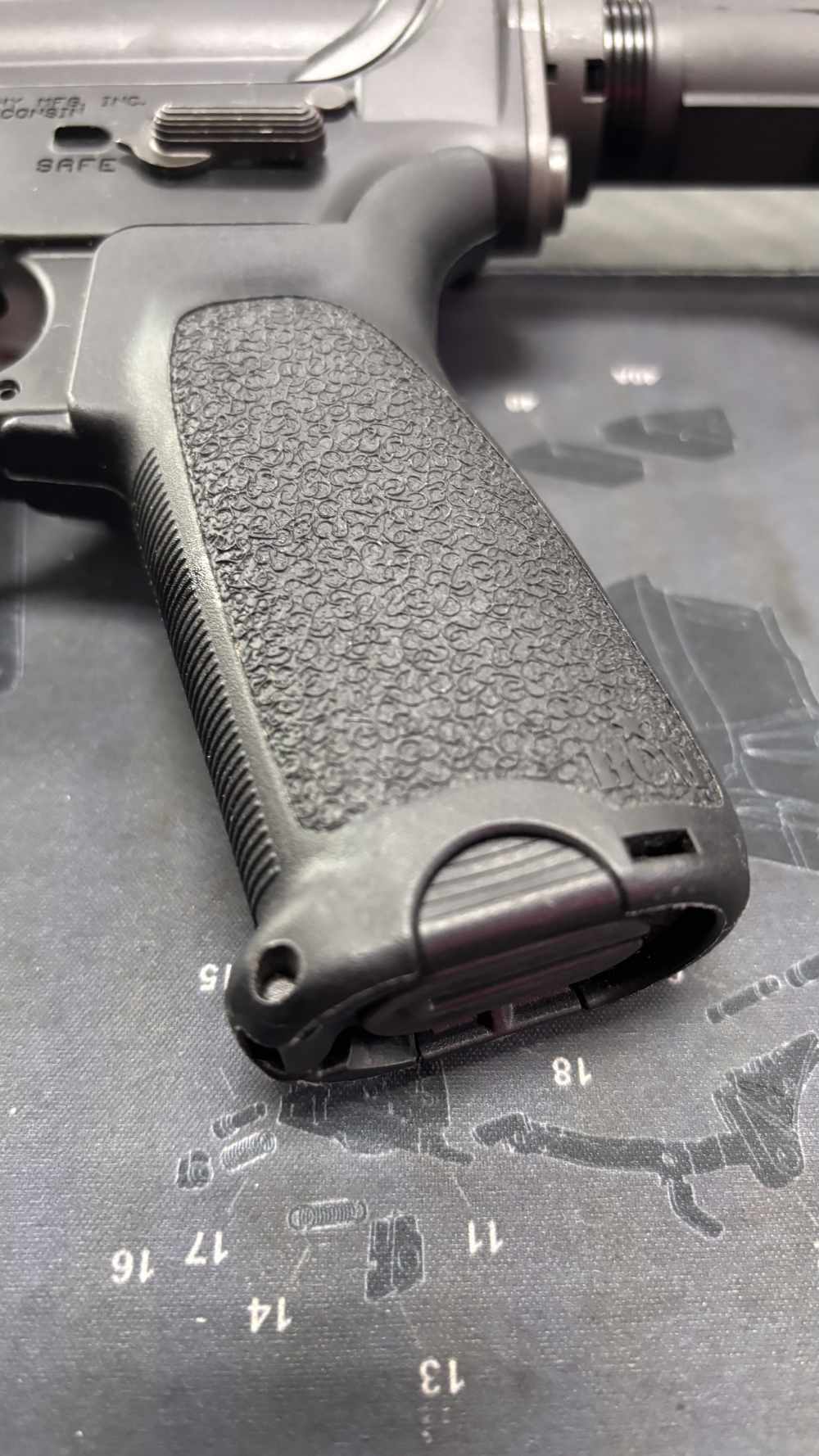 Bravo company MFG BCM4/Midwest ind upper 5.56/.223 16” rifle -img-12