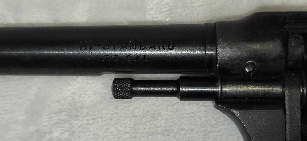 High Standard  R-100  The Sentinel  .22 LR - 9 Shot Revolver-img-13