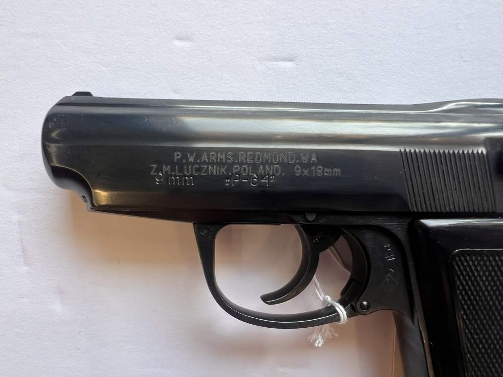 Radom P-64 – 9×18mm Makarov 3.3" Barrel SN HK02939-img-4