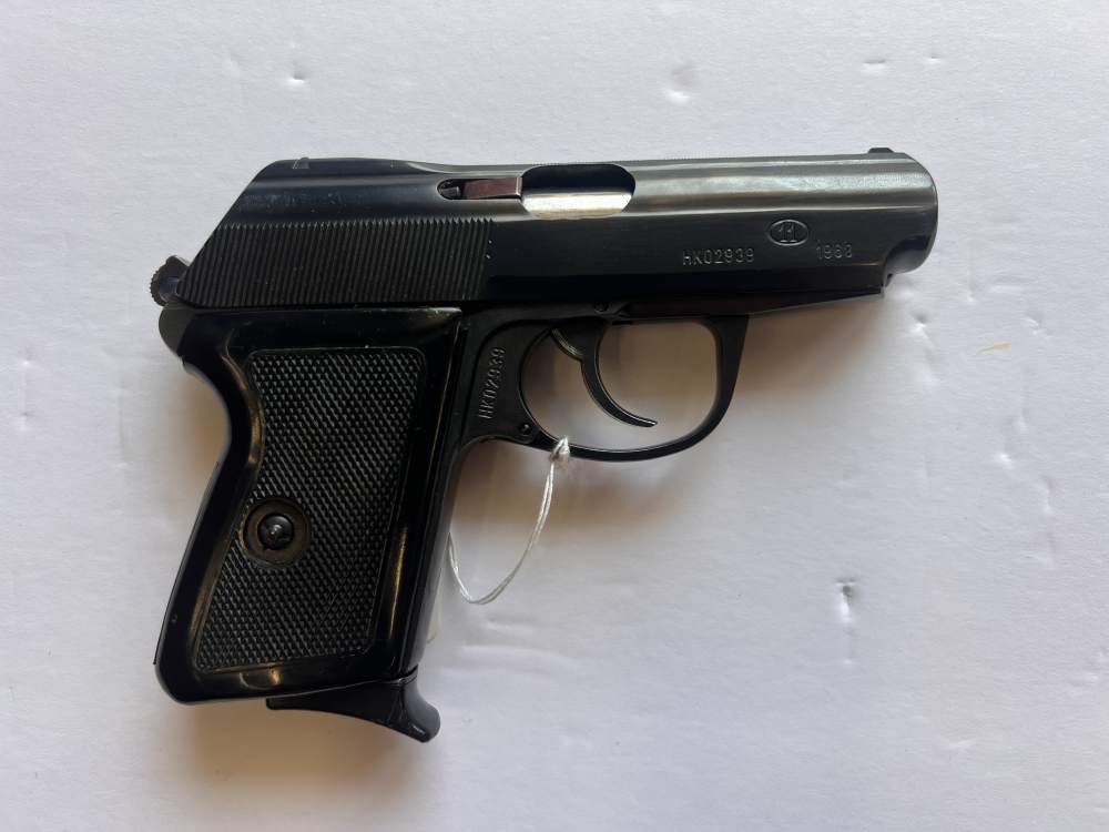 Radom P-64 – 9×18mm Makarov 3.3" Barrel SN HK02939-img-6