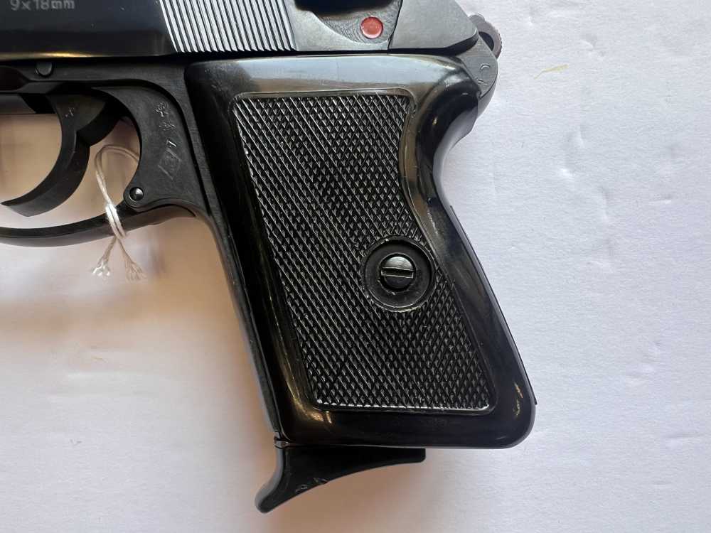 Radom P-64 – 9×18mm Makarov 3.3" Barrel SN HK02939-img-2