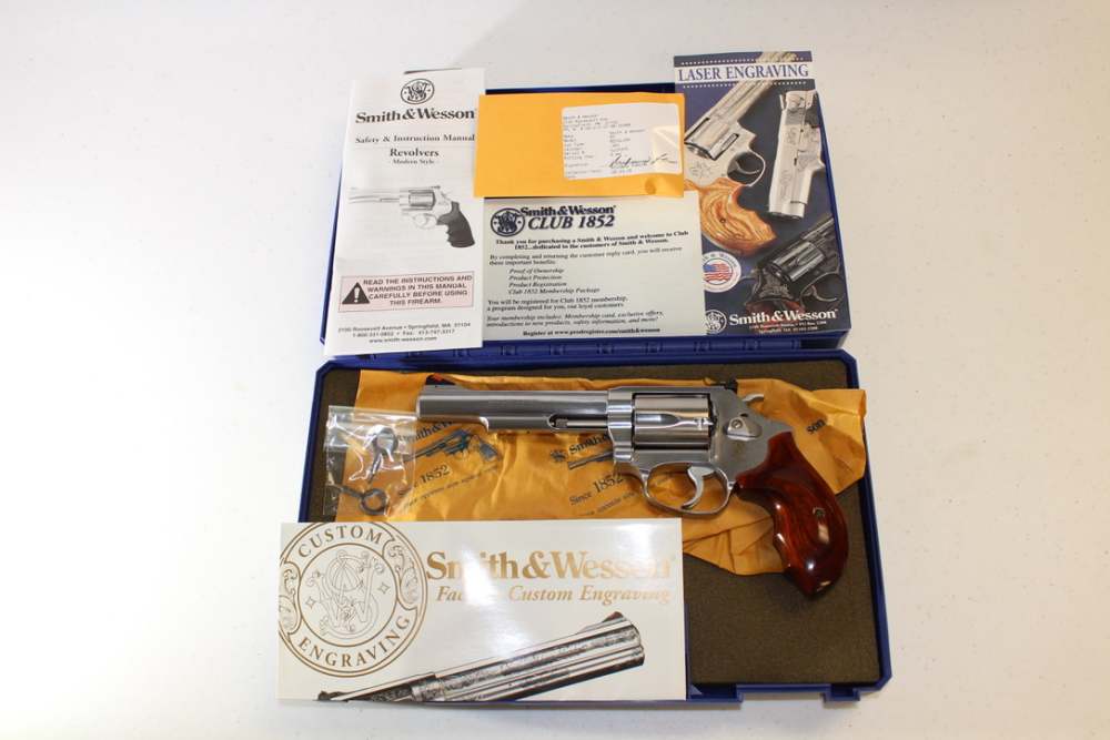 Excellent Smith & Wesson Model 60-18, .357 mag, As new in case-img-19