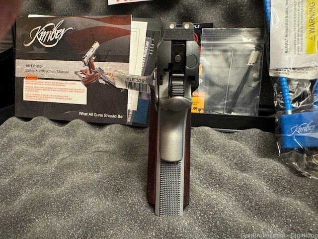 Kimber 1911 Ultra Carry II Laser Grips Two Tone 9mm 3in 1-8Rd Mag 3200392-img-10