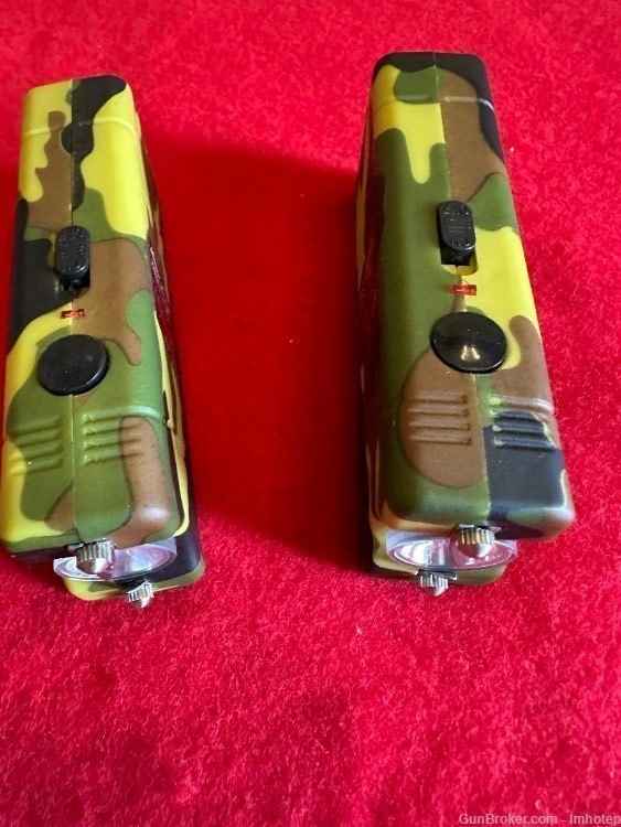 Pair Stun Guns -img-1