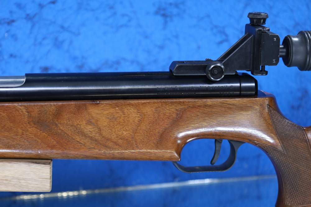 Feinwerkbau 300 Match Air Rifle .177 / 4.5mm Made in Germany Side Charger-img-8