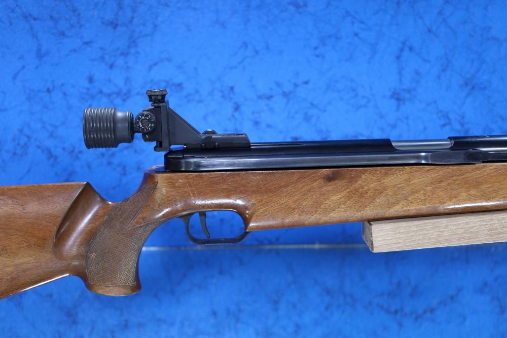 Feinwerkbau 300 Match Air Rifle .177 / 4.5mm Made in Germany Side Charger-img-1
