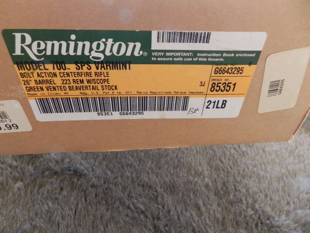 Remington Model 700 SPS Varmit 223 Rem Leupold 6-18 Box-img-26