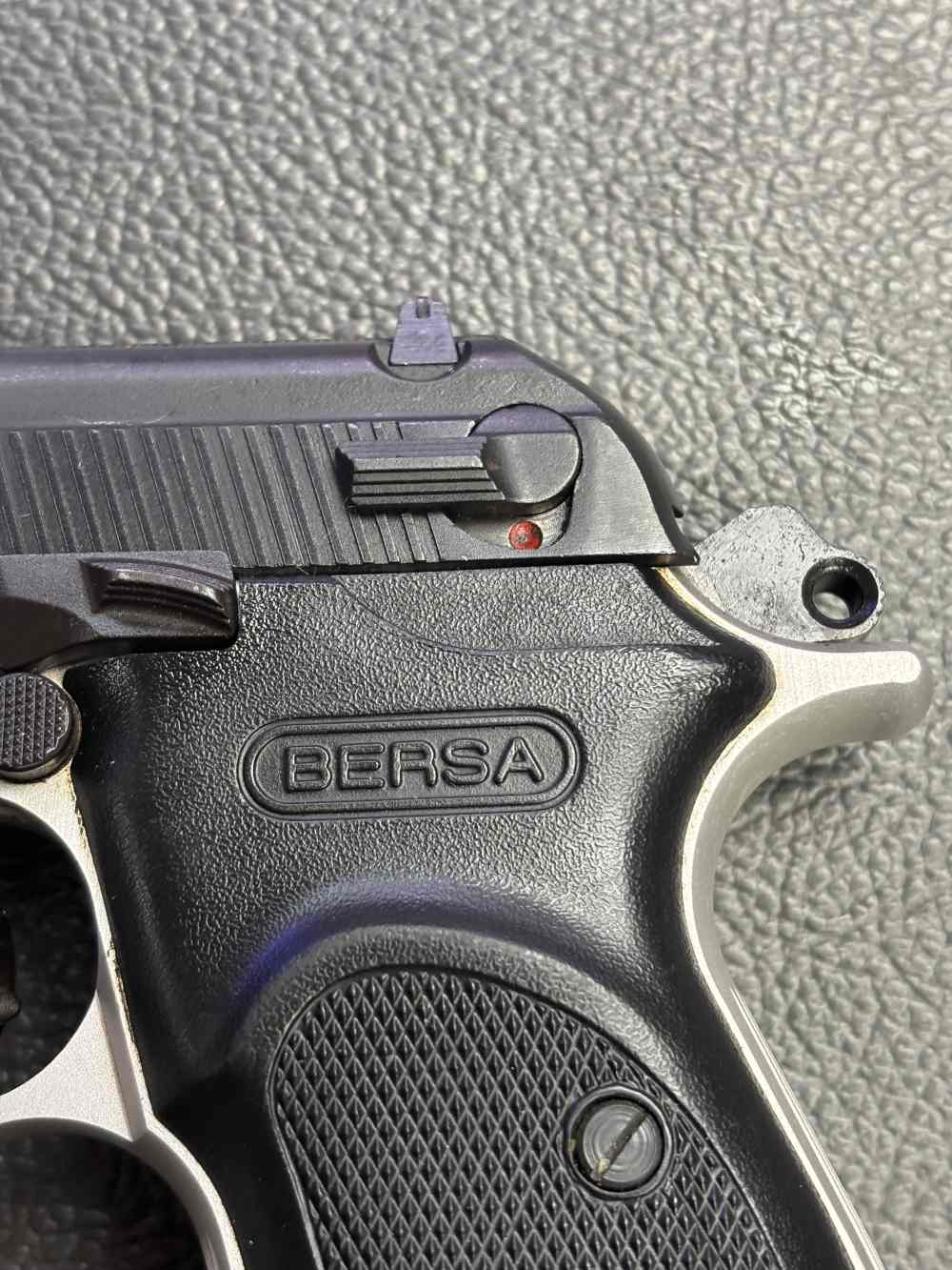 BERSA THUNDER 380 ACP SEMIAUTOMATIC. NO RESERVE -img-2