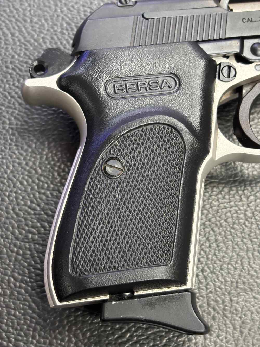 BERSA THUNDER 380 ACP SEMIAUTOMATIC. NO RESERVE -img-4