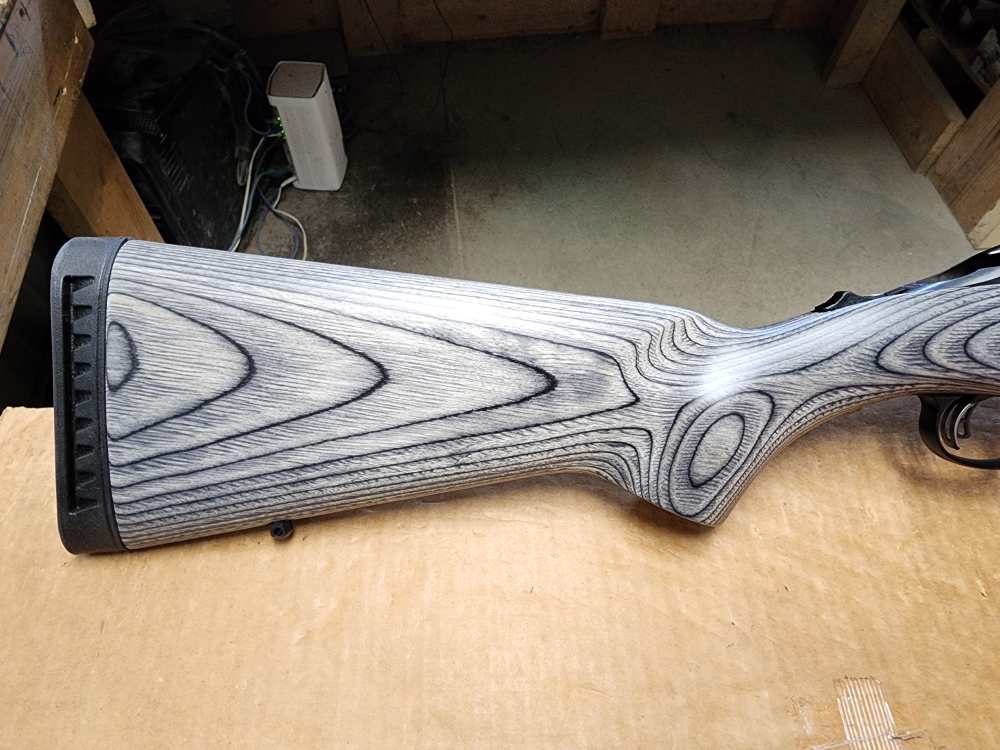 PICS NEW RUGER AMERICAN RIMFIRE RIFLE .17 HMR 18" BULL THREADED LAMINATE 17-img-4