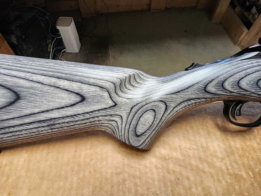 PICS NEW RUGER AMERICAN RIMFIRE RIFLE .17 HMR 18" BULL THREADED LAMINATE 17-img-7