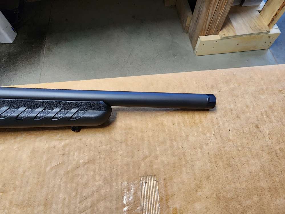 PICS NEW RUGER AMERICAN RIMFIRE RIFLE .22 LR 16" TARGET THREADED 22 16 8391-img-6