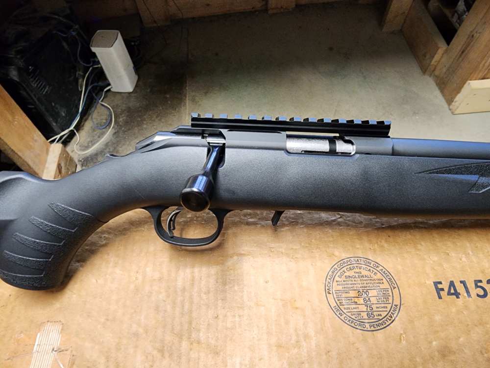 PICS NEW RUGER AMERICAN RIMFIRE RIFLE .22 LR 16" TARGET THREADED 22 16 8391-img-0