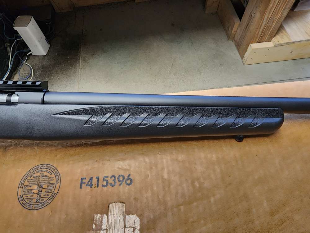 PICS NEW RUGER AMERICAN RIMFIRE RIFLE .22 LR 16" TARGET THREADED 22 16 8391-img-5