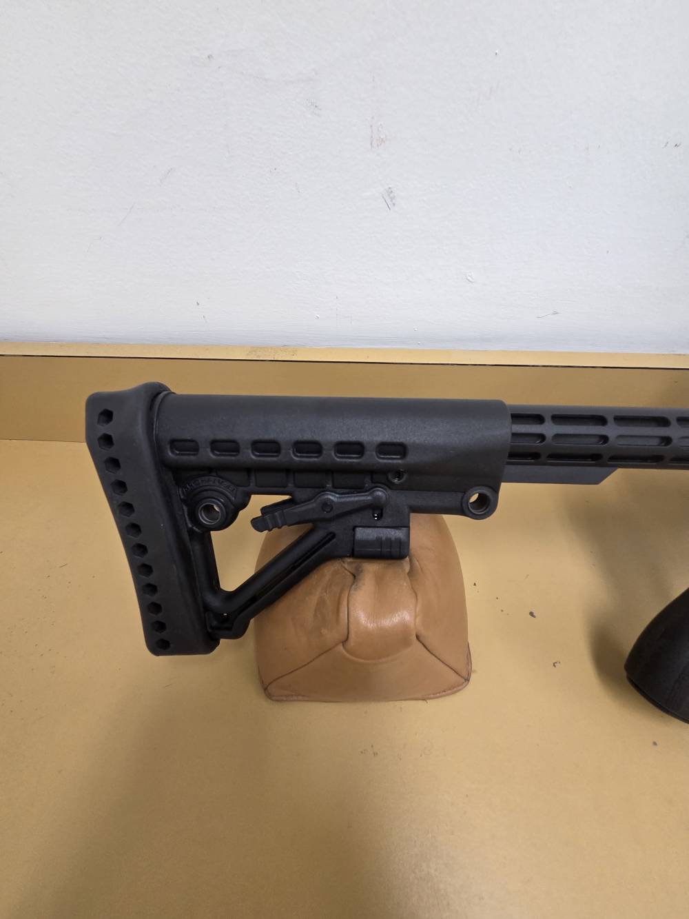 RUGER 10/22 SEMI AUTOMATIC RIFLE 22LR-img-4