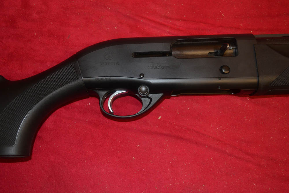 Beretta A300 Outlander 12GA 28"Barrel, Used Good Condition.-img-2