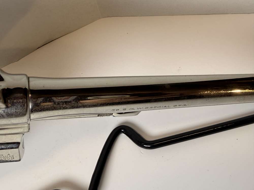 Vintage S&W Pre-Model 10 (.38 M&P)–1956 5-Screw Pinned Nickel–Bright Bore-img-25