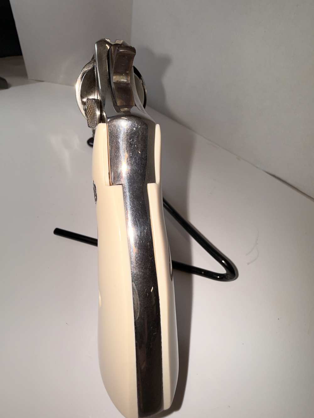 Vintage S&W Pre-Model 10 (.38 M&P)–1956 5-Screw Pinned Nickel–Bright Bore-img-16