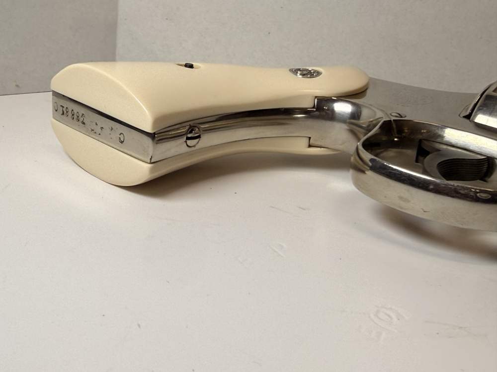 Vintage S&W Pre-Model 10 (.38 M&P)–1956 5-Screw Pinned Nickel–Bright Bore-img-33
