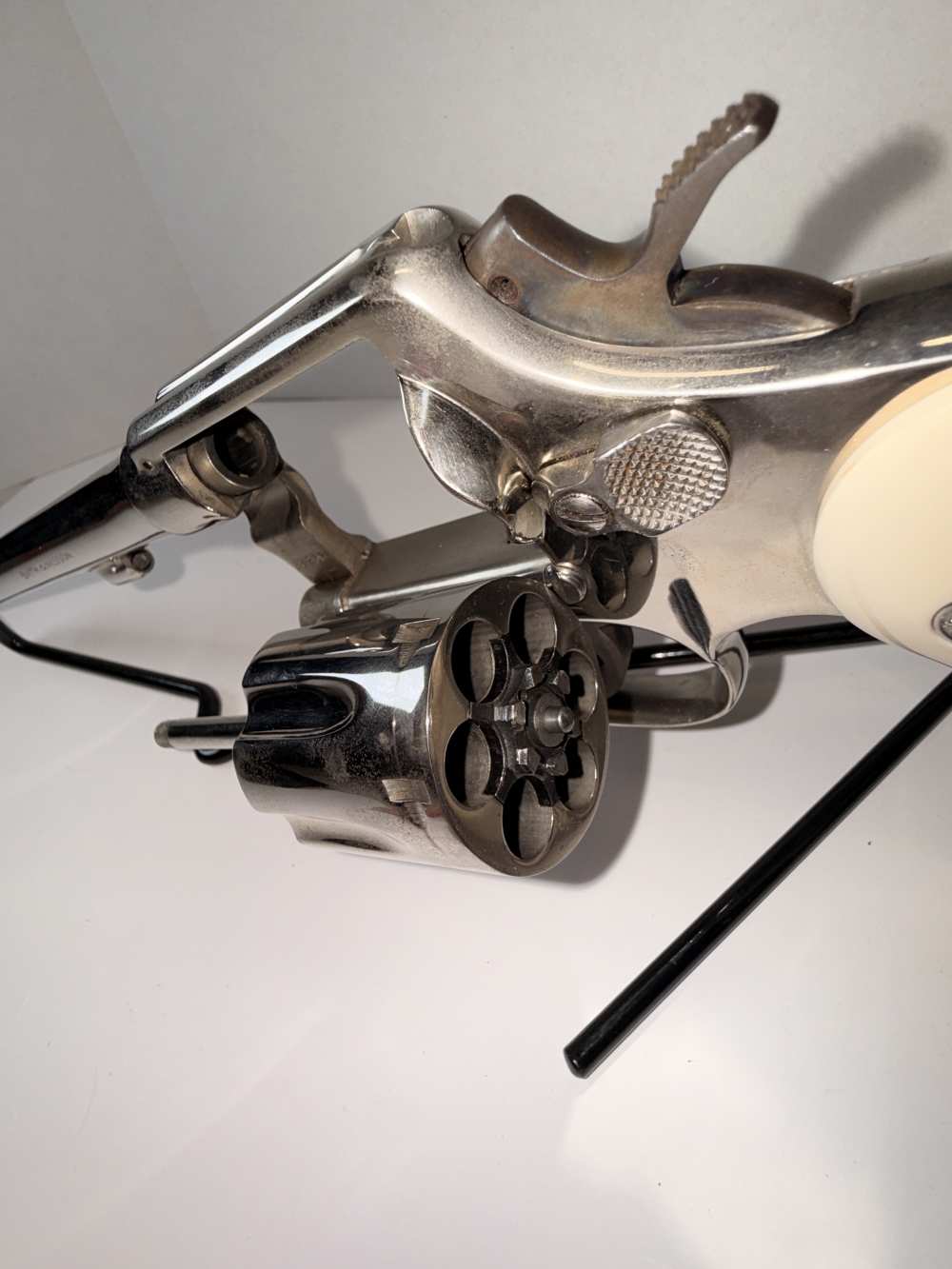 Vintage S&W Pre-Model 10 (.38 M&P)–1956 5-Screw Pinned Nickel–Bright Bore-img-37