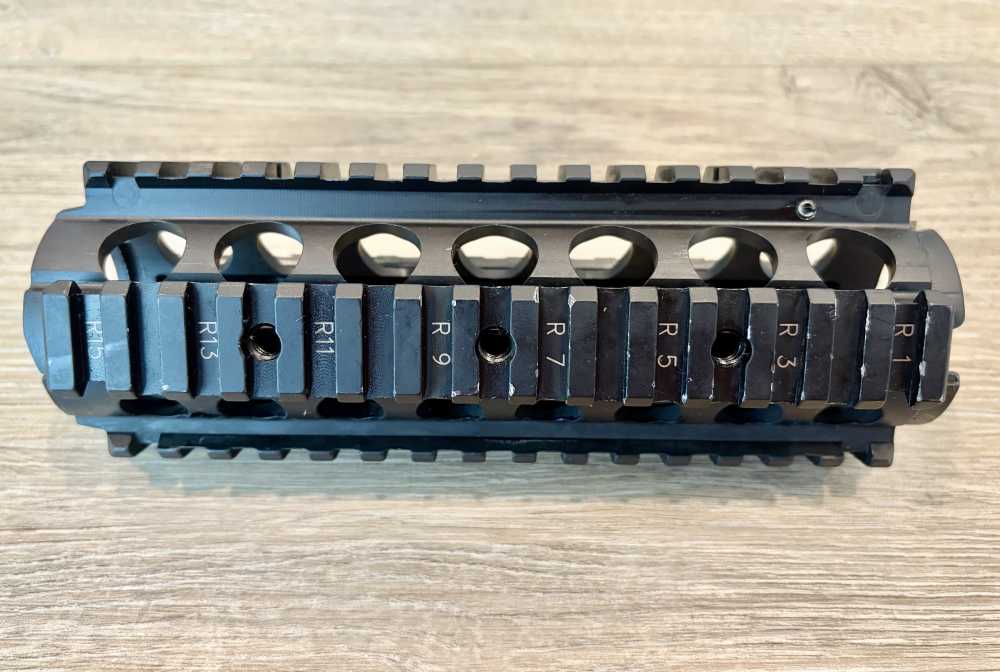 Knight’s Armament Company KAC AR15/M4 RIS 2-PC 1913 Quad Rail Forend-img-3