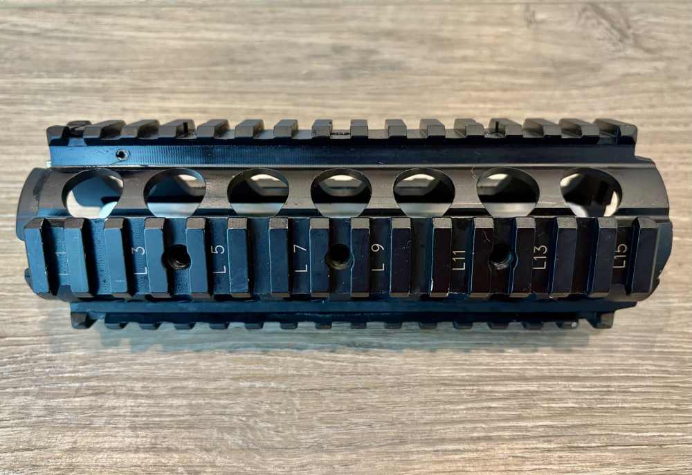 Knight’s Armament Company KAC AR15/M4 RIS 2-PC 1913 Quad Rail Forend-img-2