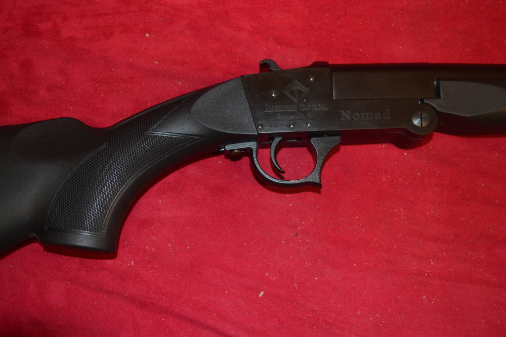 ATI Nomad 12GA 28"Barrel Single Shot Shotgun, Used Good Condition.-img-2