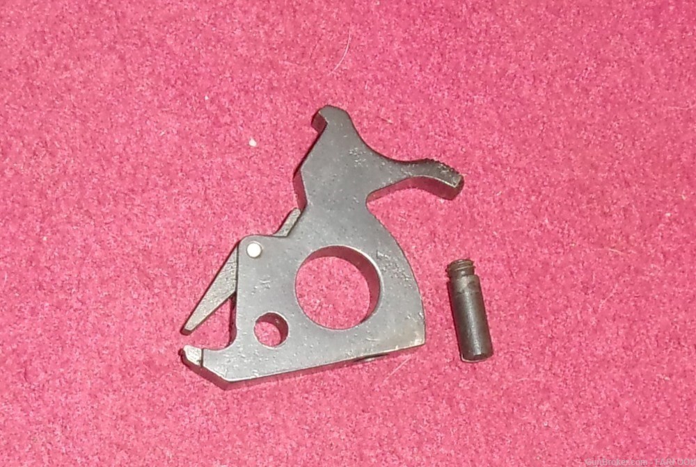 CHARTER ARMS UNDERCOVER 38 CAL. HAMMER & SCREW ASSEMBLY-img-1