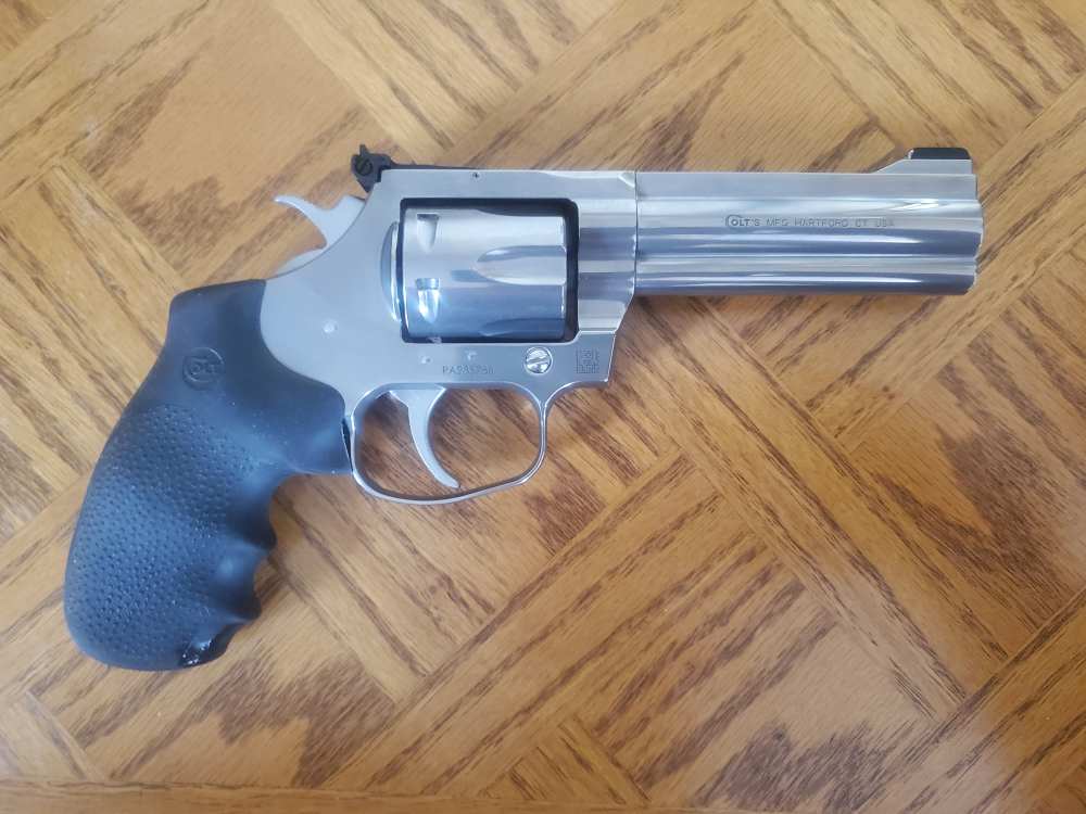 Colt King Cobra 357 Magnum Target 4.25" Barrel UPGRADED w/ Night Sight+-img-11