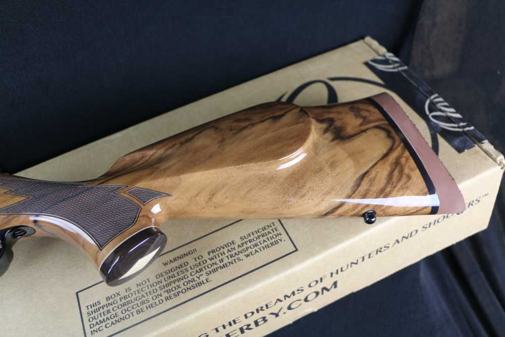 Weatherby Mark V Deluxe Rifle MDX01N270WR6O, 270 Wthby Mag, 26", NIB-img-22