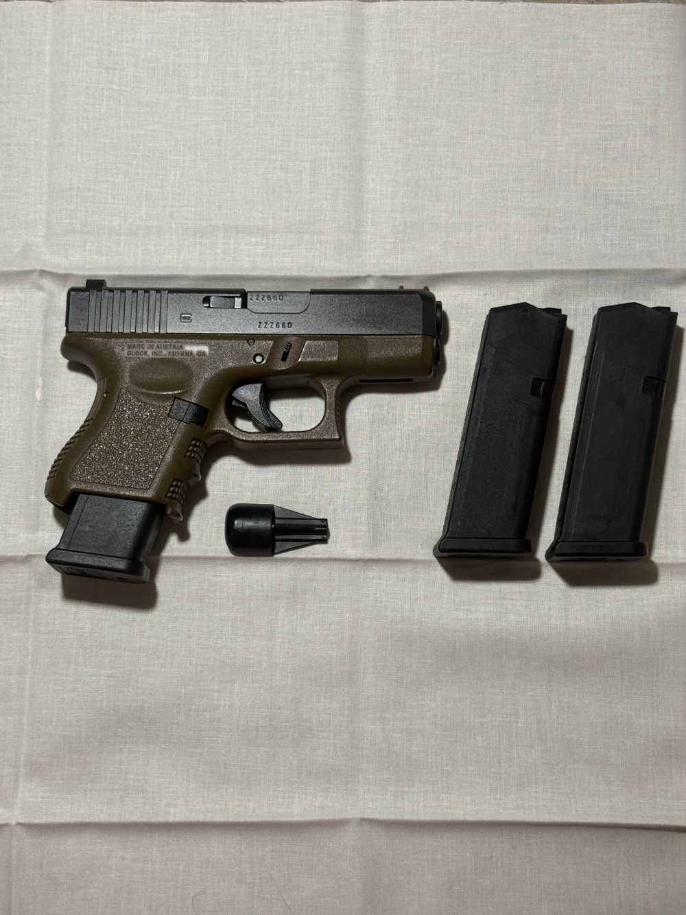 Gen 3 FDE Glock 27 .40 S&W-img-3