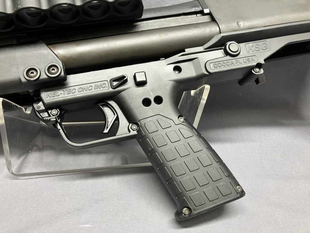 KelTec KSG - 12 Gauge Pump-Action Shotgun w/ Mesa Tactical Rail - 18.5" -img-14
