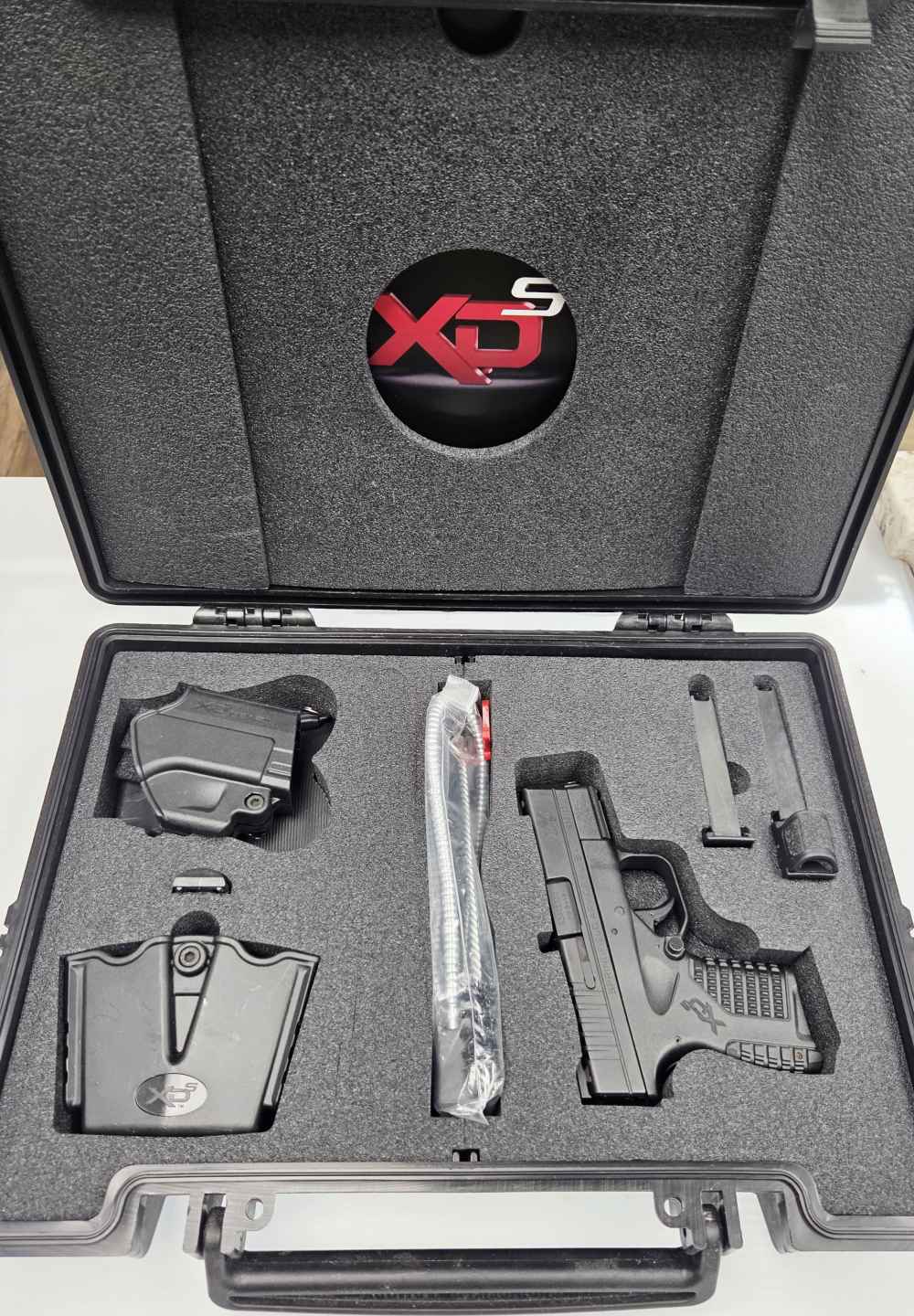Springfield Armory XD-S 9mm 3.3" Pistol w/Box & Extras-img-0