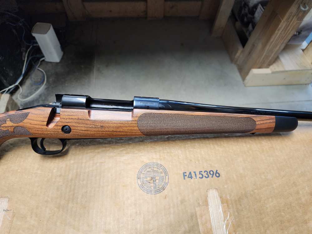 PICS! NEW WINCHESTER 70 SUPER GRADE AAA FRENCH WALNUT 243 WIN 22" M70 NIB-img-10