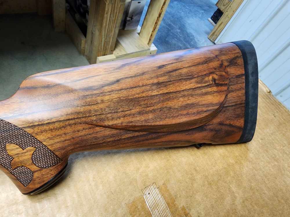 PICS! NEW WINCHESTER 70 SUPER GRADE AAA FRENCH WALNUT 243 WIN 22" M70 NIB-img-16