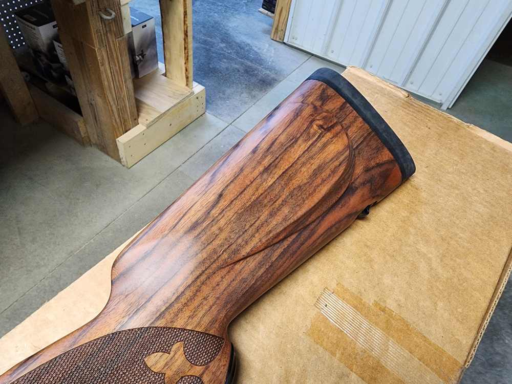 PICS! NEW WINCHESTER 70 SUPER GRADE AAA FRENCH WALNUT 243 WIN 22" M70 NIB-img-17