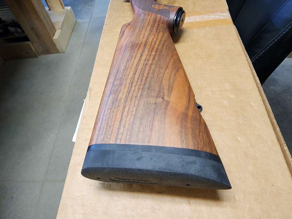 PICS! NEW WINCHESTER 70 SUPER GRADE AAA FRENCH WALNUT 243 WIN 22" M70 NIB-img-7