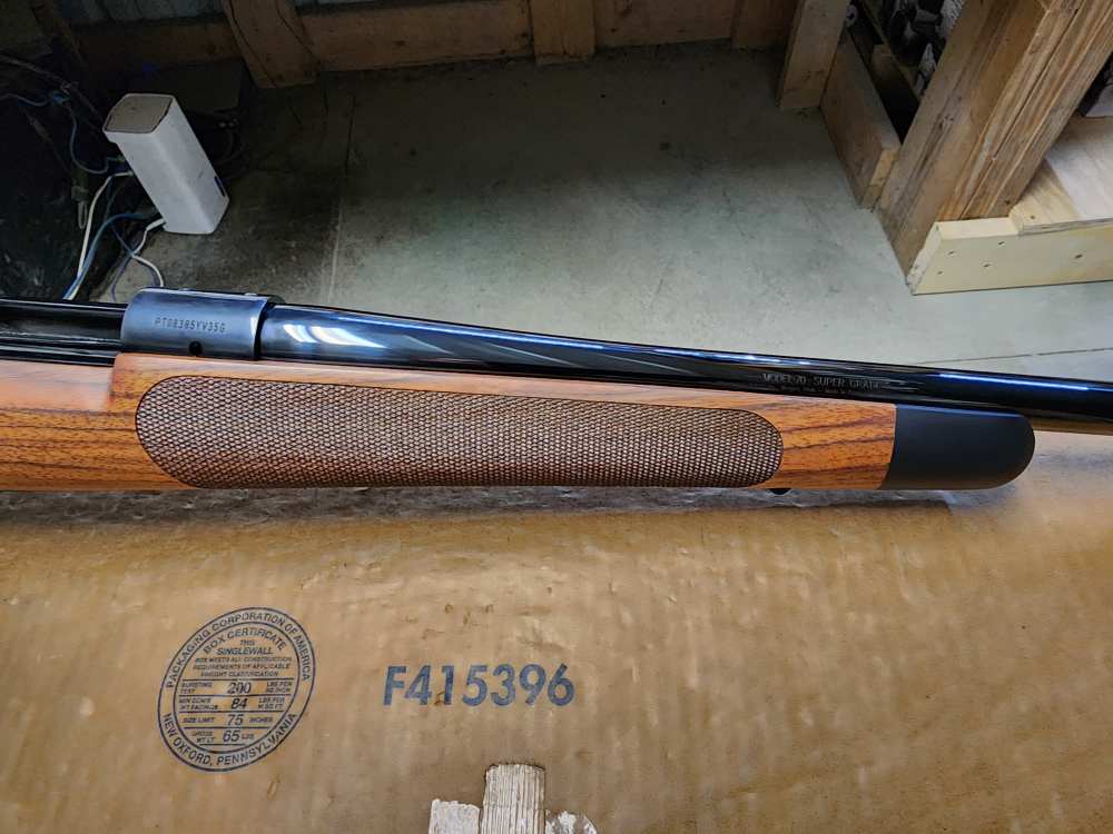 PICS! NEW WINCHESTER 70 SUPER GRADE AAA FRENCH WALNUT 243 WIN 22" M70 NIB-img-12
